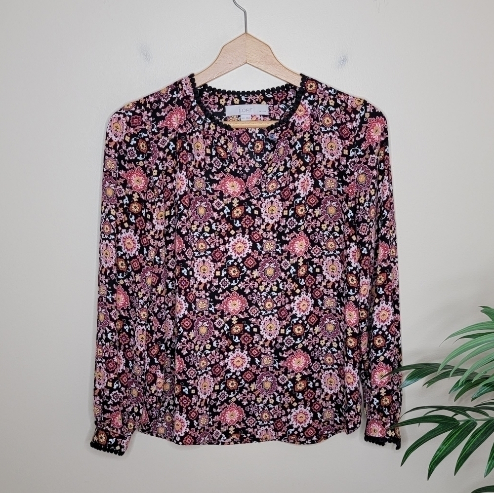 Loft Petite Colorful Floral Medallion Print Blouse Size XXSP